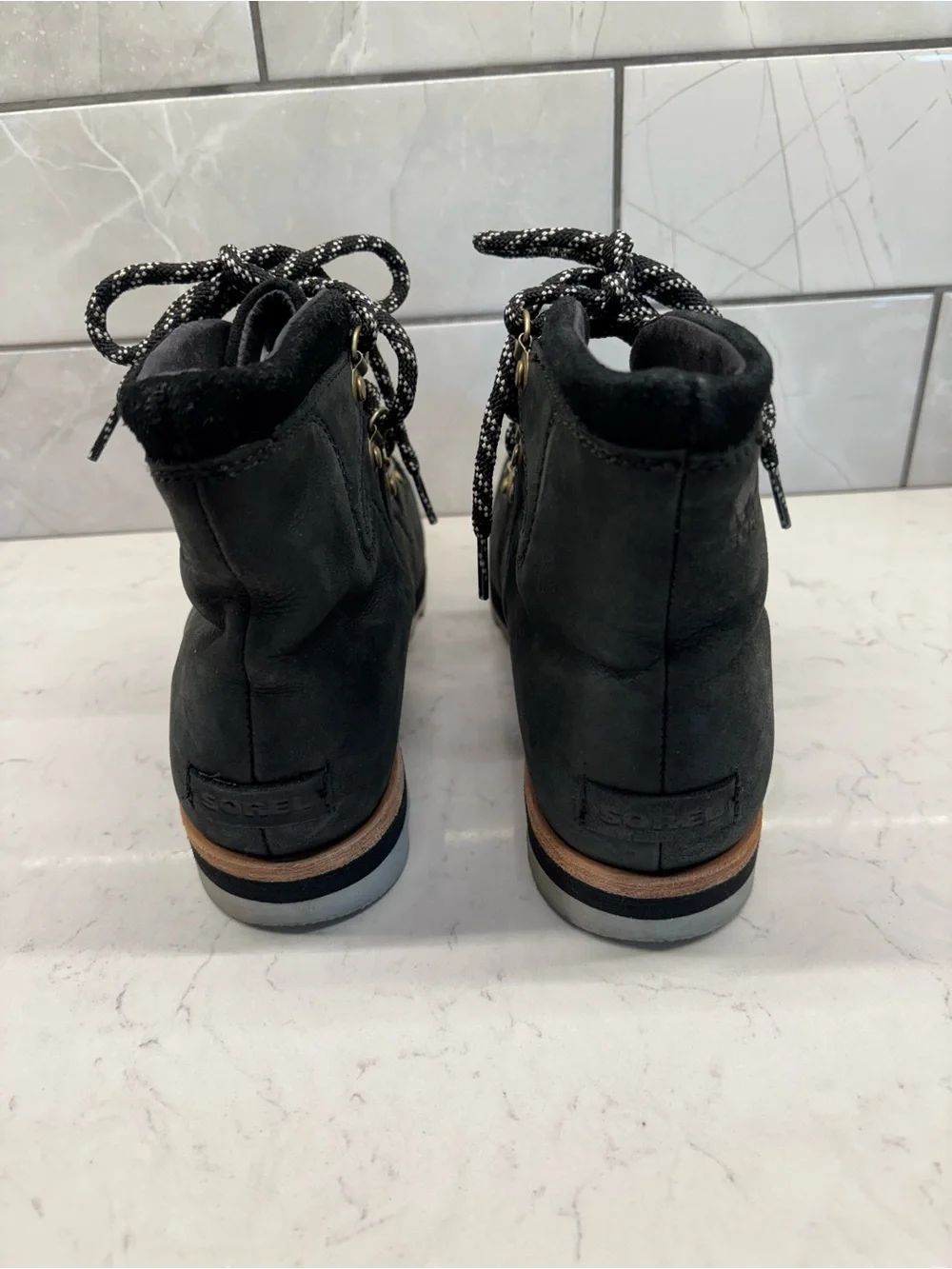 SOREL Sneakchic Alpine NL2775-010 Black Winter Waterproof Boot Women Size 10